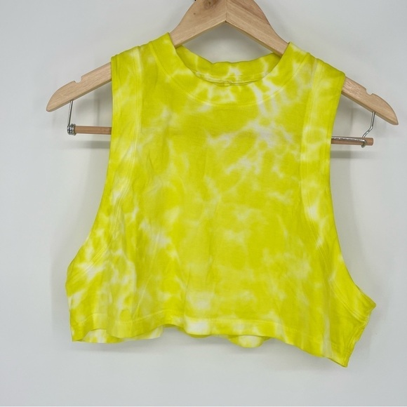 Lululemon All Yours Cropped Cotton Tank 
Marmoleado / Highlight‎ Yellow size 8 - Picture 5 of 11